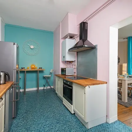 Coeur De Rue Saint-laud Apartment